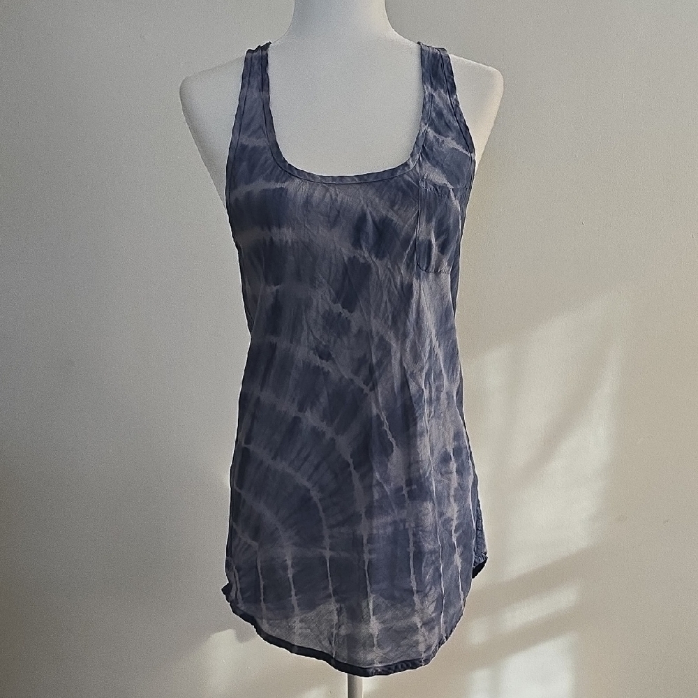 GAP Soft Blue and White Fabric Blend